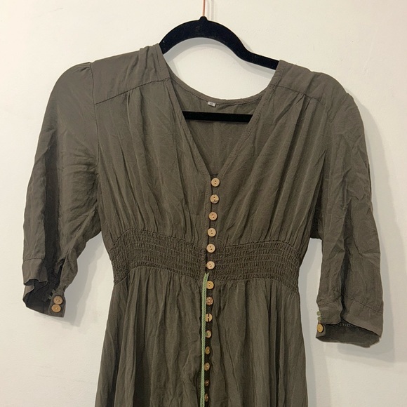Olive Green Boho Maxi Dress with Button Front & Tassel Tie Size Medium - Picture 7 of 7